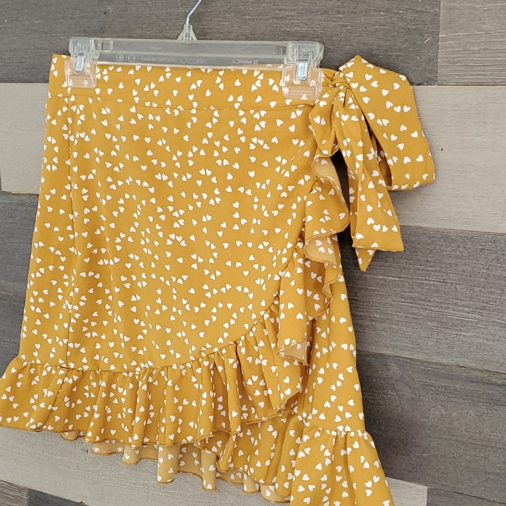 FREE! Adorable Yellow Heart Print Wrap Skirt